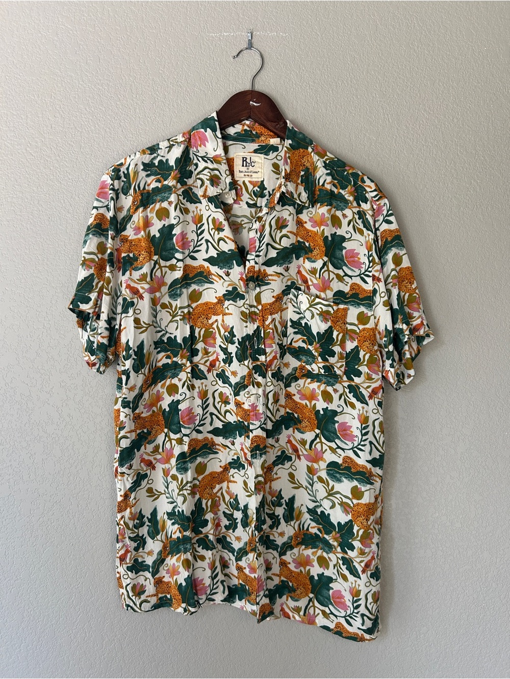 RJC Men’s Floral & Leopard Print Short-Sleeve Button-Down Shirt | Men’s Large